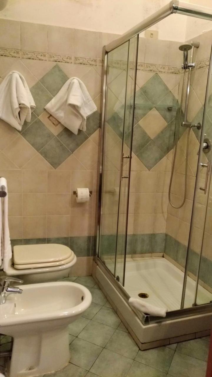 Nicolas Inn Rzym Zewnętrze zdjęcie