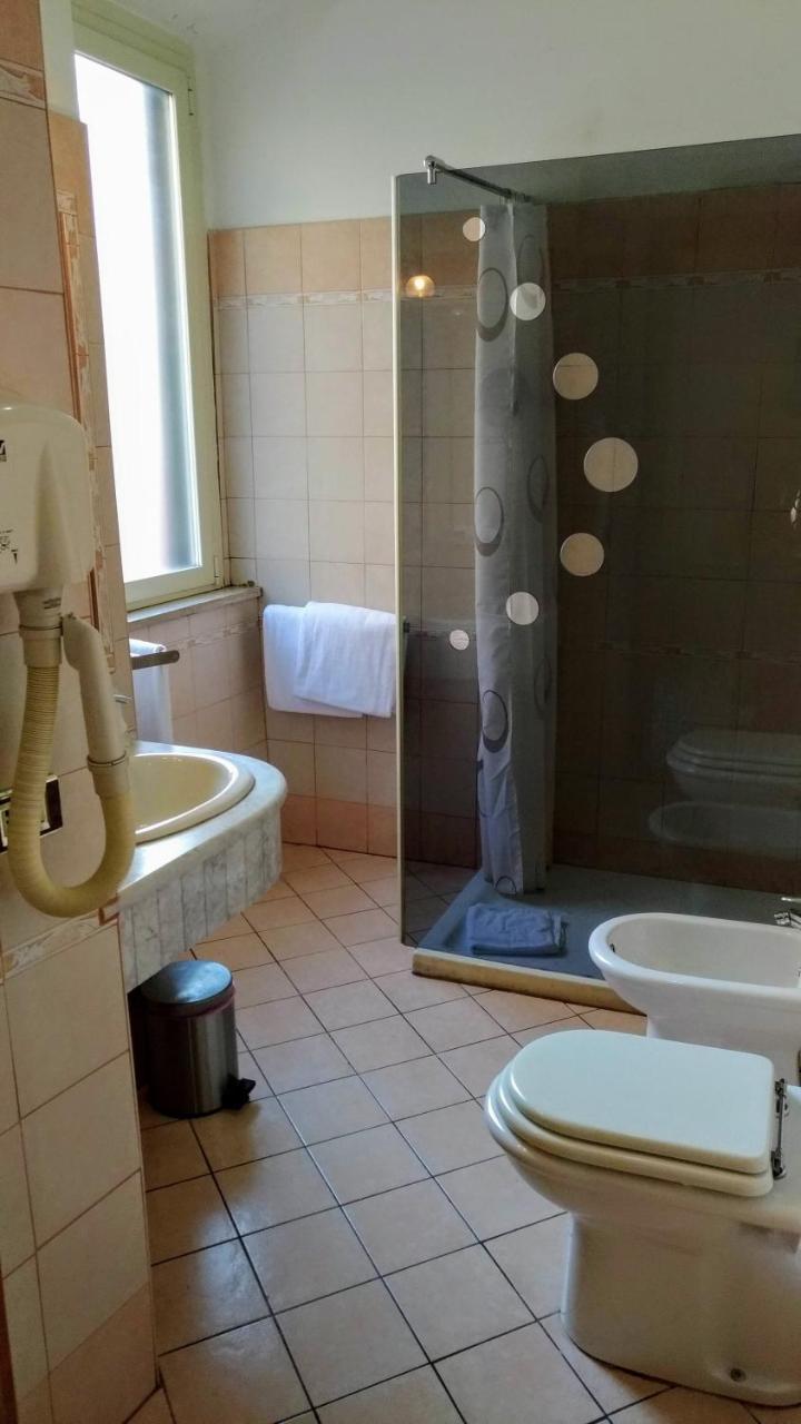 Nicolas Inn Rzym Zewnętrze zdjęcie