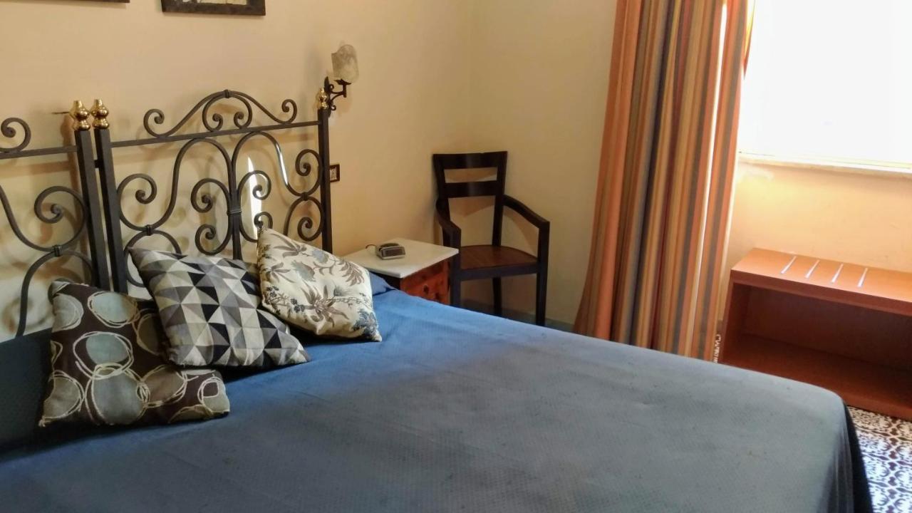 Nicolas Inn Rzym Zewnętrze zdjęcie